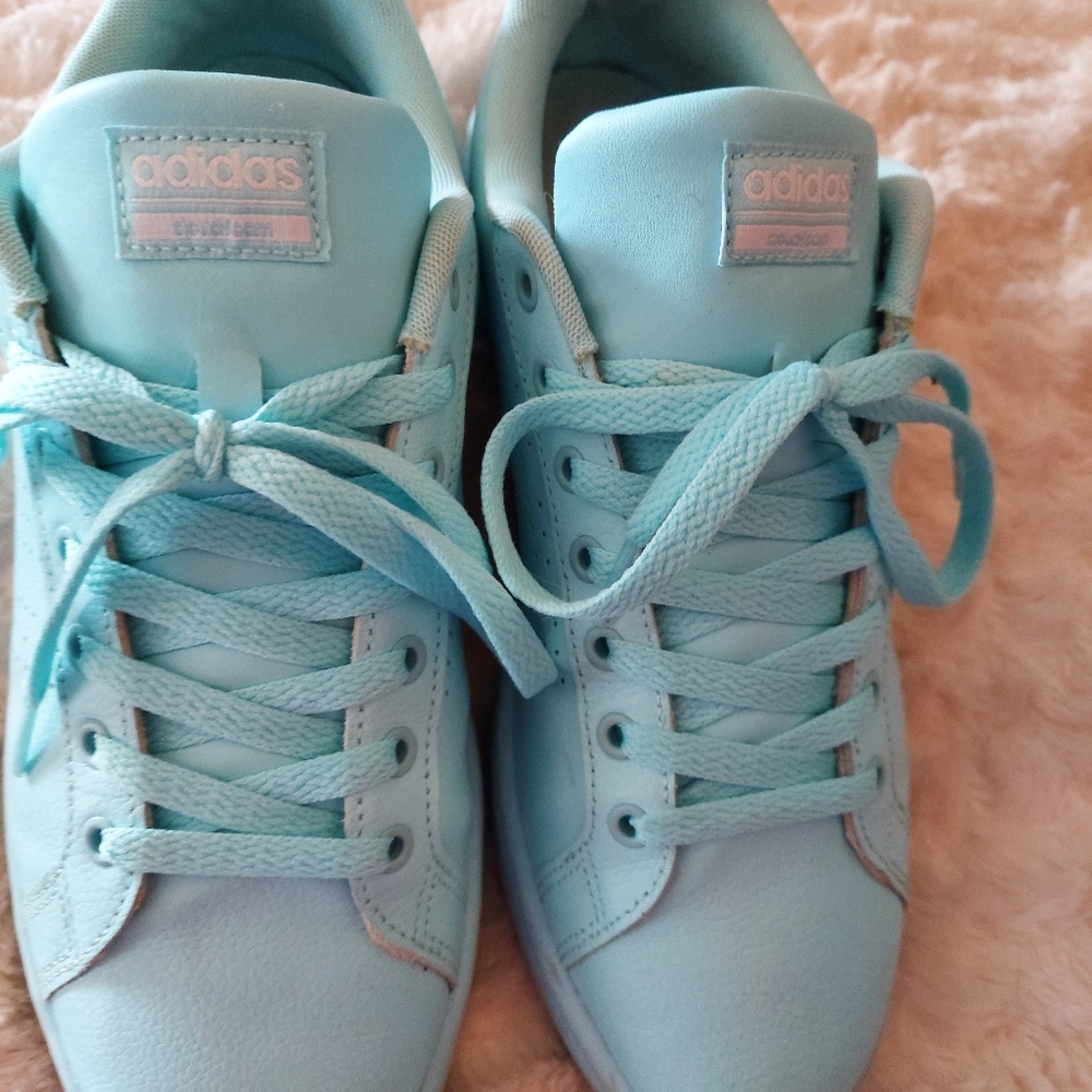 Women's Adidas size 9 1/2